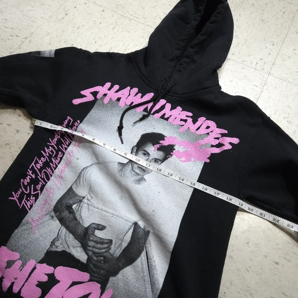 Shawn Mendes The Tour Black Graphic Hoodie - Picture 10 of 10